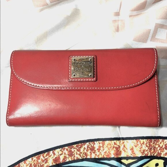 Vintage Dooney & Bourke Red Leather Checkbook Continental Wallet - Picture 1 of 15